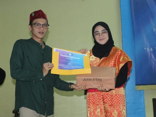 Sekolah Tinggi Pesantren Darunna'im