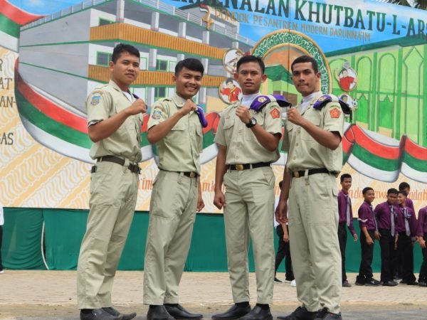 Sekolah Tinggi Pesantren Darunna'im