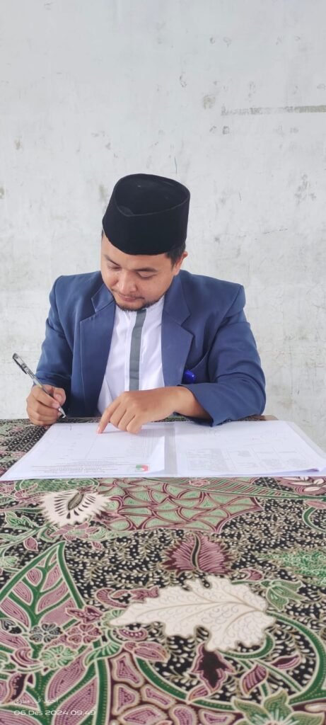 Dr. Ahmad Fitriyadi Sari, S.S.i., M.Pd